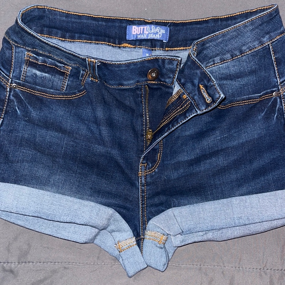 Butt, I love you Wax Jean shorts size M